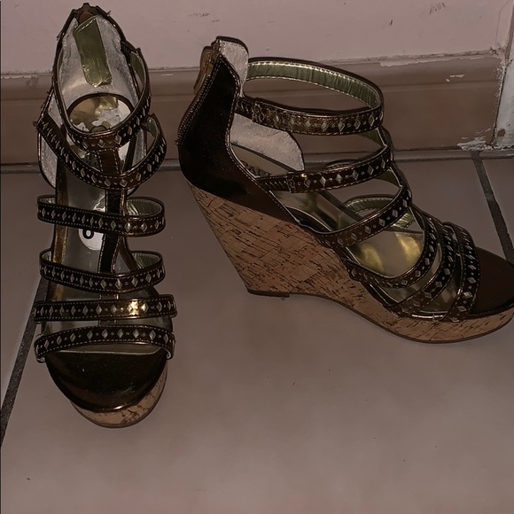 Wedges - Picture 2 of 3